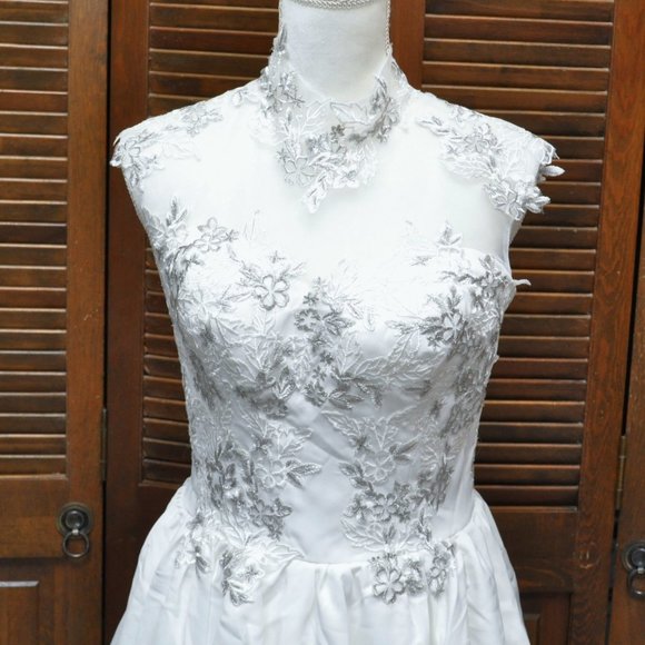White Short Tiered Skirt Wedding Dress Sz 6 - Picture 3 of 10